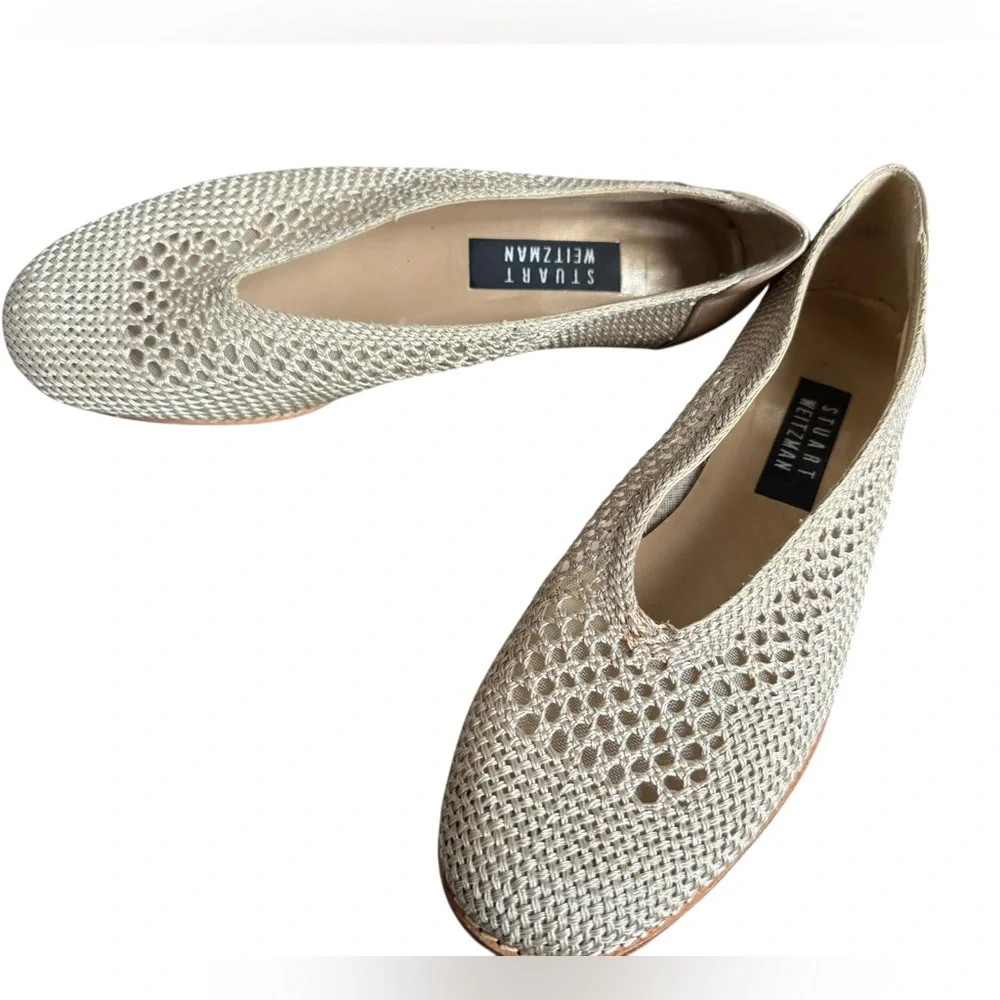Stuart Weitzman woman’s tan basket weave flat with leather trim size 9.5